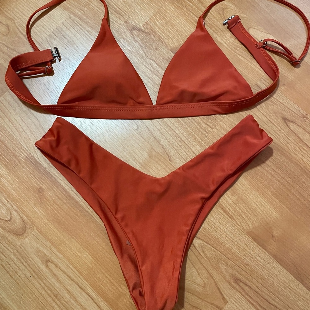 Small Burnt Orange High-Cut Bikini Swimsuit Set